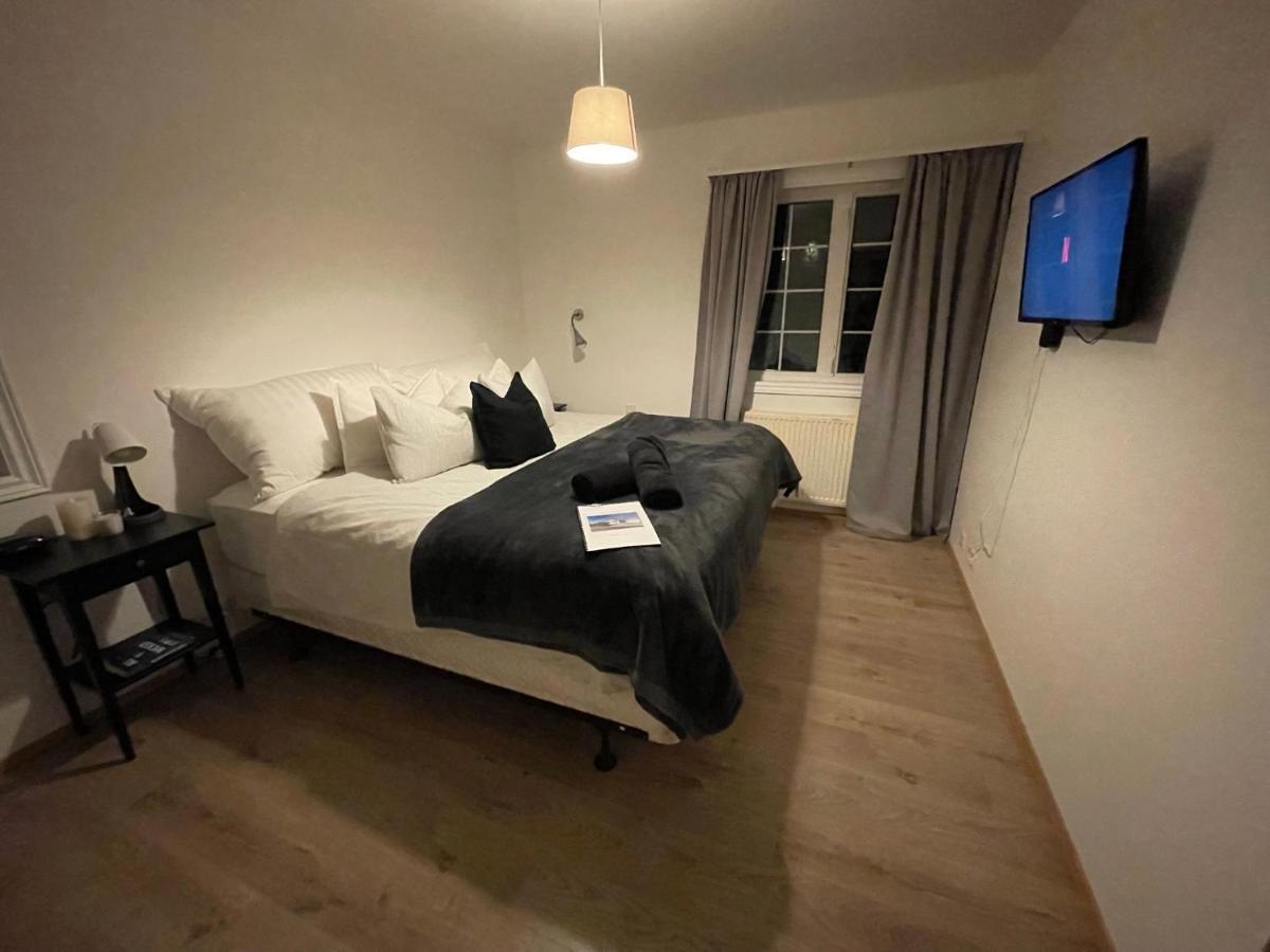 4-Bedroom Villa With Private Gym And Hot-Tub Reykjavik Exterior photo